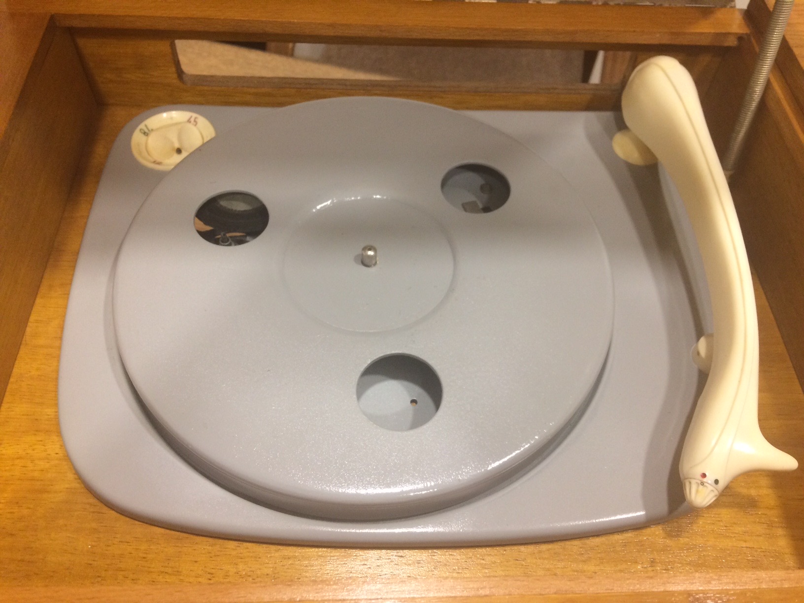 Gramofon po servisu – pohled 12